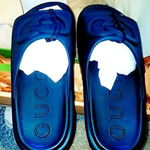 GUCCI Pool Slides